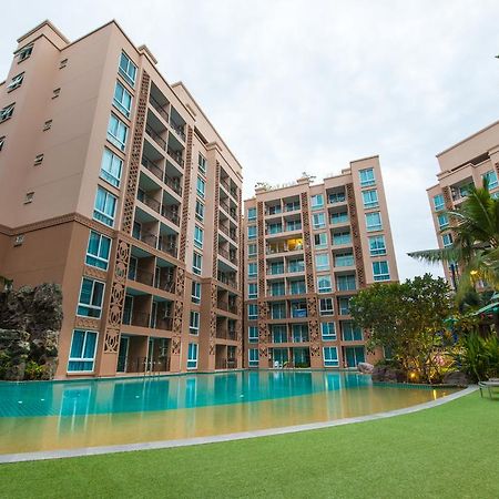 Atlantis Condo Resort Pattaya Джомтиен Бийч Екстериор снимка