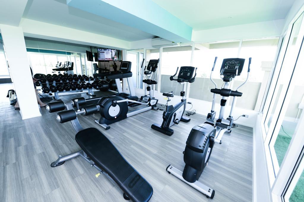 Atlantis Condo Resort Pattaya Джомтиен Бийч Екстериор снимка