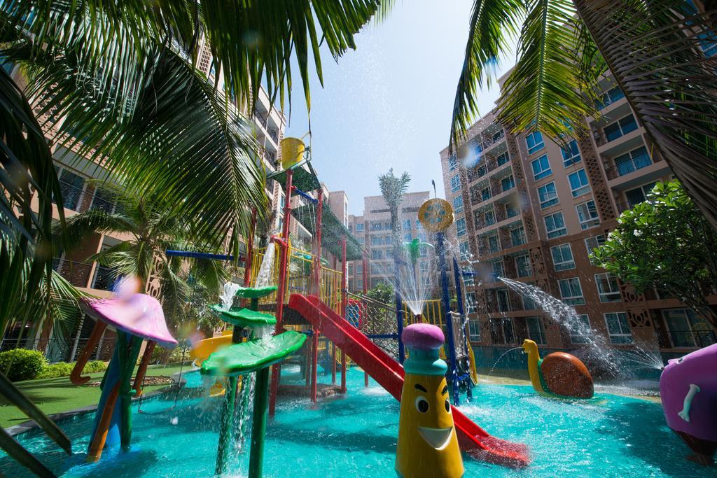 Atlantis Condo Resort Pattaya Джомтиен Бийч Екстериор снимка