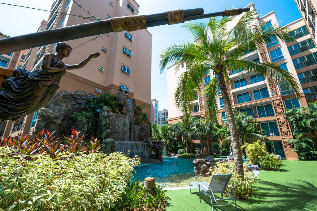 Atlantis Condo Resort Pattaya Джомтиен Бийч Екстериор снимка