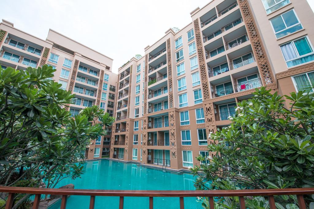 Atlantis Condo Resort Pattaya Джомтиен Бийч Екстериор снимка