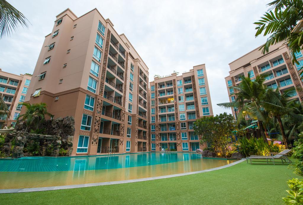 Atlantis Condo Resort Pattaya Джомтиен Бийч Екстериор снимка